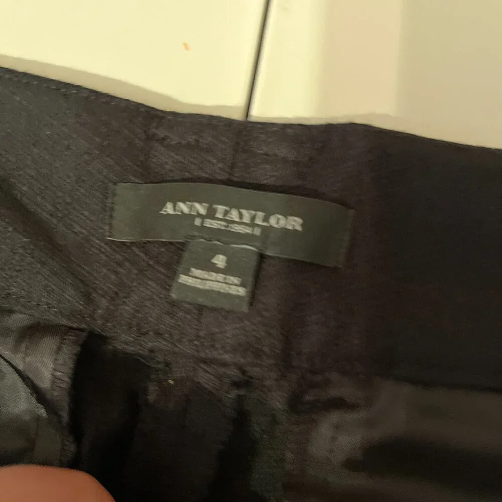 Ann Taylor Black Pants Double Clasp‎ Size 4 💗